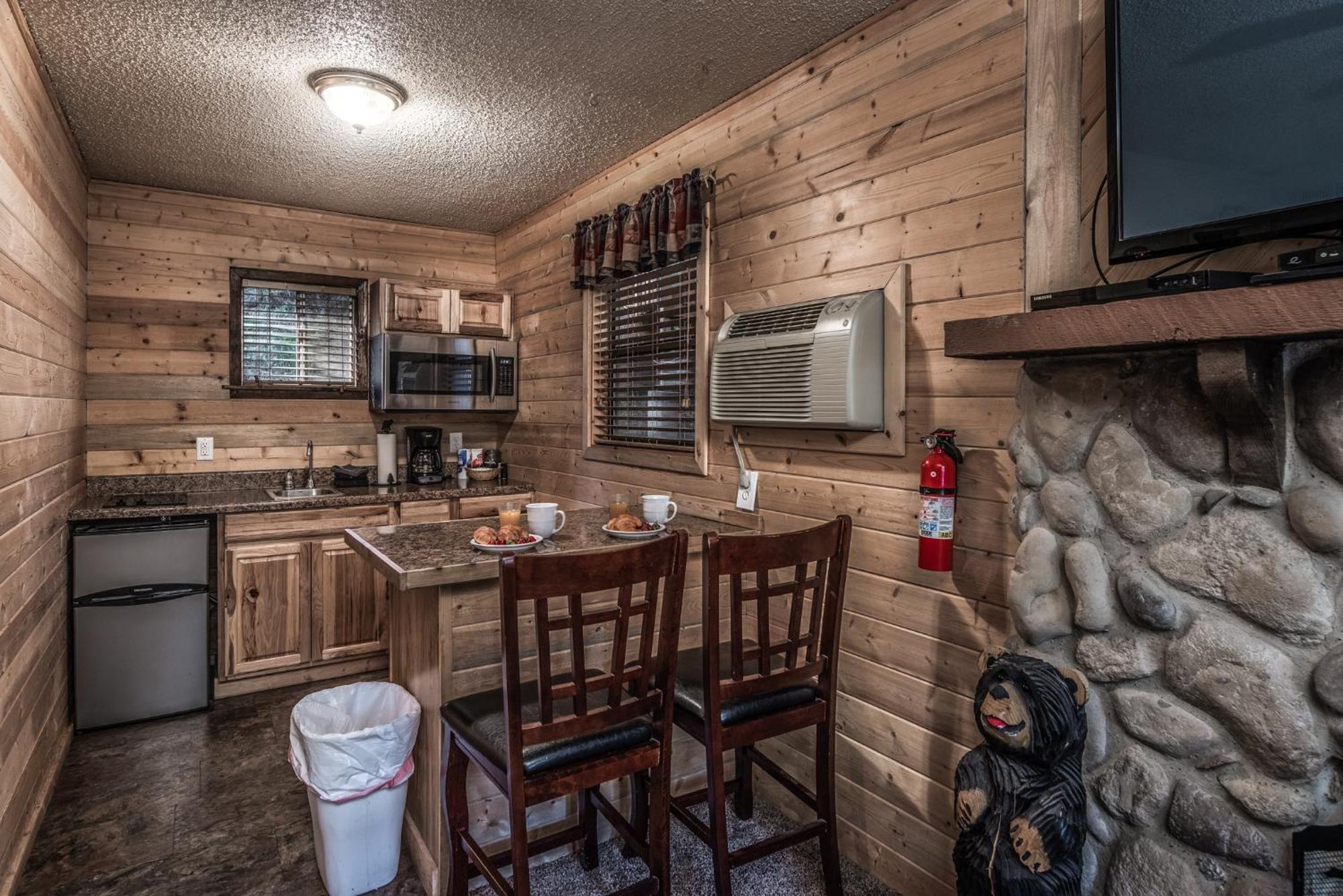 Upper Canyon Inn & Cabins Ruidoso Εξωτερικό φωτογραφία